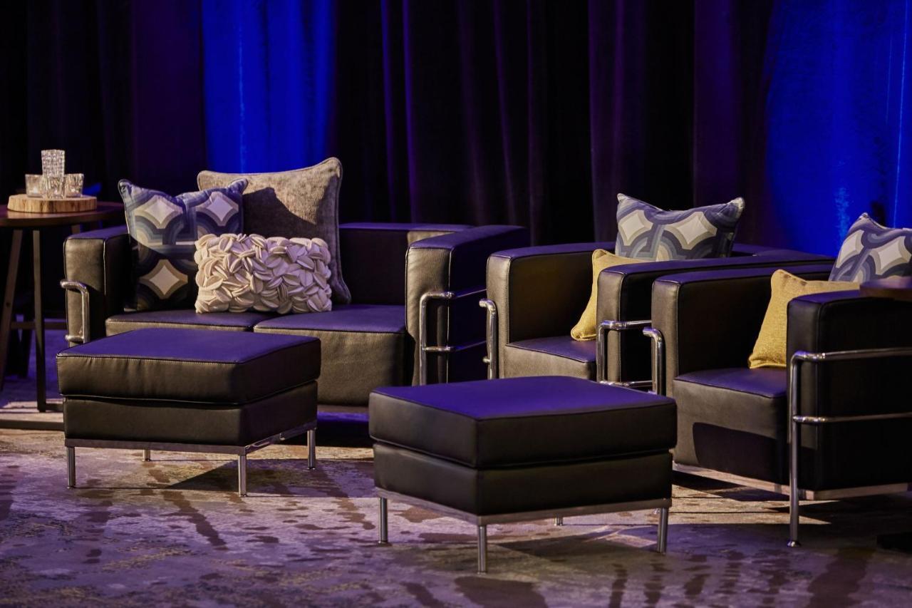 Отель Portland Marriott Downtown Waterfront Экстерьер фото
